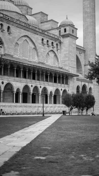 Türkei - Kadıköy - Journey through Time: Unravel Istanbul's Rich Tapestry in Luxurious Elegance - 3