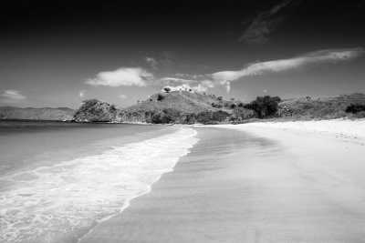 Indonesien - Pink Beach - Budget trip from Bali to Lombok, Flores & Komodo island, East Indonesia ⛵  Sailing trip