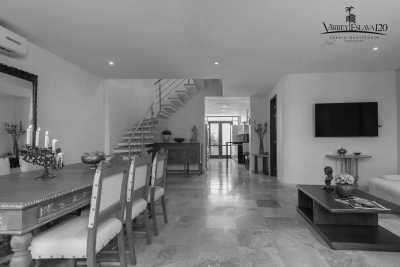 Colombia - Cartagena Province - COLOMBIA! FEMALE ONLY Co-Work💻Co-Live🏡and Explore in Vibrant Cartagena de Indias! INCLUDED: Colombian food experience ⛵️Boat Trip to Islas del Rosario and much more💙 - 4