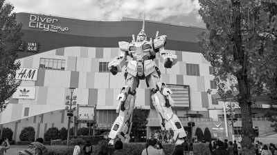 Japan - Unicorn Gundam Statue - Tokyo Adventure! Anime & gaming fandom pilgrim! - 1
