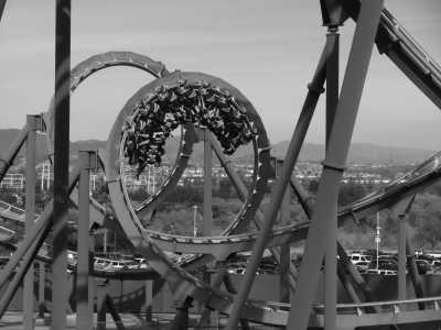 United States - Six Flags Magic Mountain - US 🇺🇲 California Theme Park 🎢 Road Trip! 🚘 - 3
