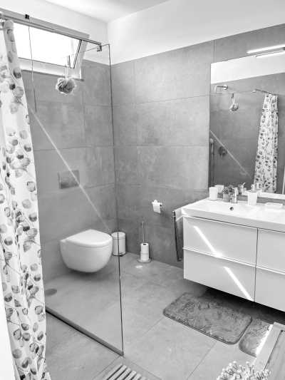 Portugal - Funchal - Modern, Spacious & Beautiful Coliving Villa in prime location - Funchal, Madeira | Adventure, Nature and Fun on the Dream Island of Madeira 🌴 (Large Private Double Room with Queen Size Beds) - 22