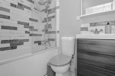 Vereinigtes Königreich - Bath - Extraordinary UK Winter Getaway 🎄 Bath and STONEHENGE Winter Solstice Celebrations 🕯 Cosy Cotswolds Day Trip, and Festive Fun ⛸️ - 9