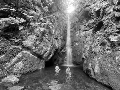 Portugal - Boca da Encumeada - Modern, Spacious & Beautiful Coliving Villa in prime location - Funchal, Madeira | Adventure, Nature and Fun on the Dream Island of Madeira 🌴 (Large Private Double Room with Queen Size Beds) - 1