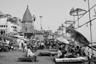 Indien - Assi Ghat - Explore the Oldest and Holiest City in the World: Varanasi, India - 5