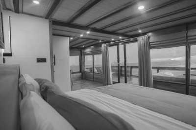 Indonesia - Komodo Island - Slow paced co-working and guided trip in Bali with sightseeing, sailing and yoga classes with your own instructor. - 2