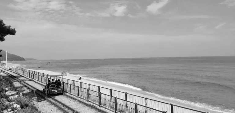 Korea, South - Gangneung-si - 🇰🇷 Entdecke Südkorea in 10d mit dem Zug - Backpacking Trip inkl. 🇰🇵 DMZ, Strandtage, Höhlenbesichtigung, Natur und Streetfood 🌿🏖️🪨🏯 - 1