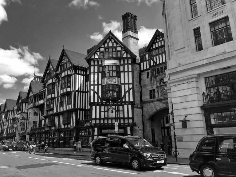 United Kingdom - London - THE REAL LONDON : Discover London’s Iconic Landmarks and Hidden Gems in  an Italian-Language Trip! - 4