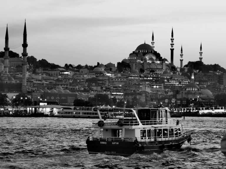 Türkei - Istanbul - City of World's Desire - Experience the Traditional and Modern Hearts of the City - JoinMyTrip