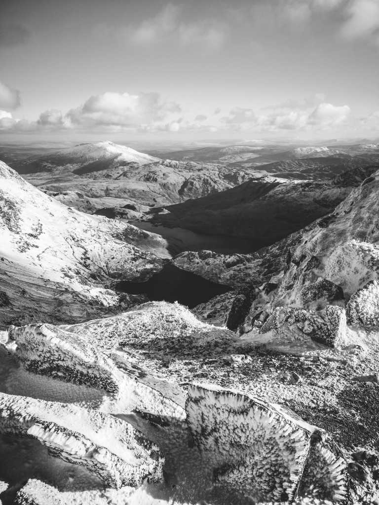 United Kingdom - Yr Wyddfa - Explore Snowdonia National Park, UK  - Breathtaking landscape and views ❄️ - 2