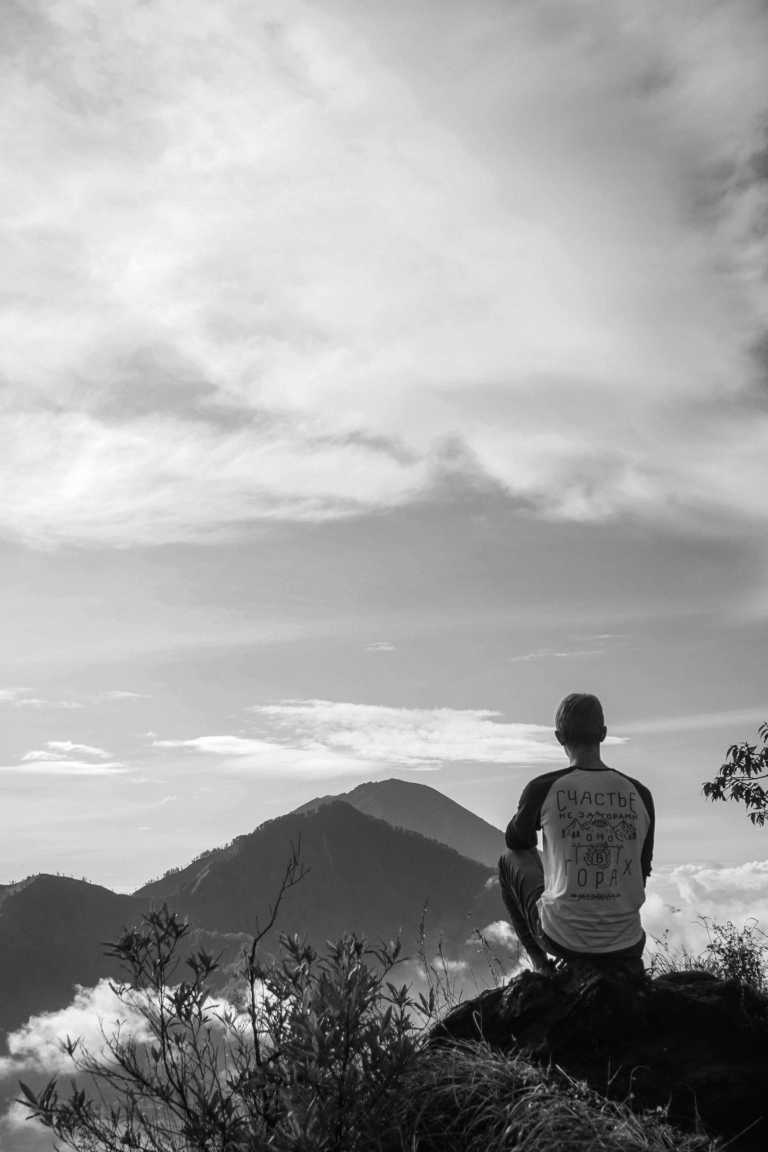 Indonesien - Mount Batur - Heaven on Earth-Surf-Yoga-Snorkeling-Festivals in Bali