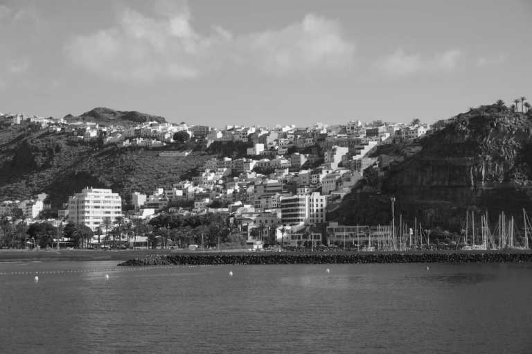 Spain - Playa de Los Cristianos - Home Office on Tenerife - Tapas, Vino and Hikes to wind down after work!