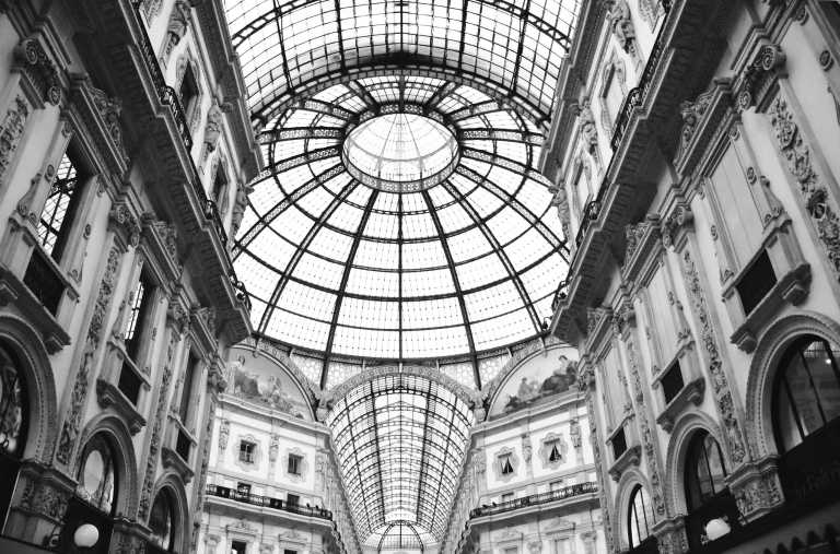 Italy - Milan - Enjoy the vibrant city of Milan with an extraordinary trip to Lake Como and Florence