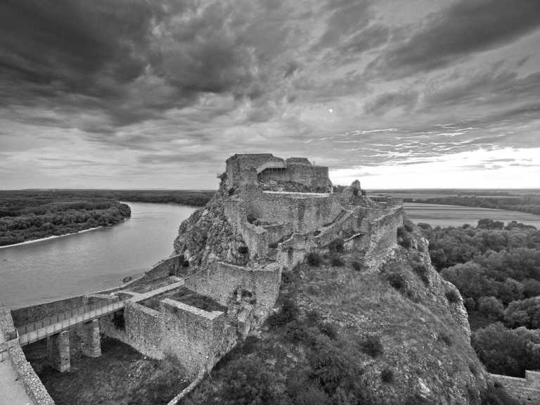 Slowakei - Bratislava - Discover Slovakia: Exploring Bratislava and Beyond - Marianka, Čuňovo, Stupava, Senec, Piešťany, Trenčín - 4