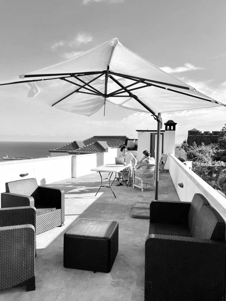 Portugal - Funchal City Center - Single Rooms - Central & Affordable Co-living with guaranteed adventure, nature and fun on the Dream Island of Madeira - 1