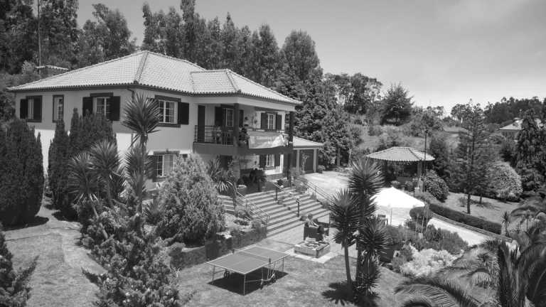 Portugal - CoLiving & CoWorking im Paradies Madeira: 4800 qm2 Palmengarten, eigener Schreibtisch, Gym, Game Room, ... - JoinMyTrip