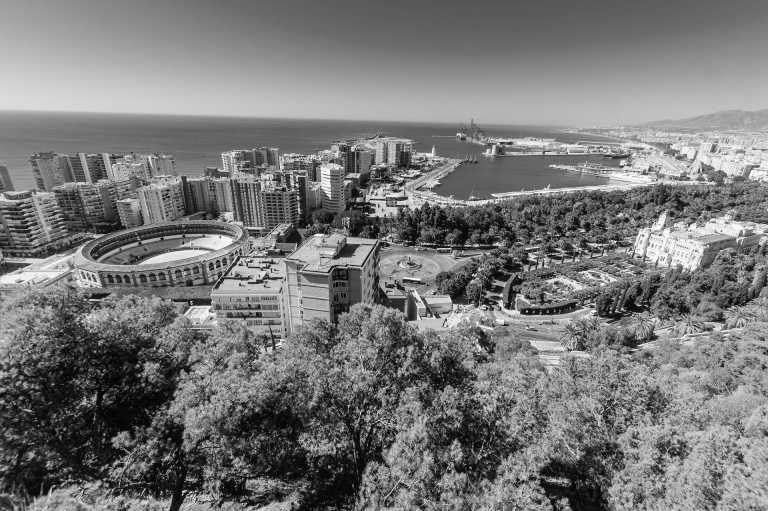 Spain - Centro - AUTHENTIC sunny Málaga: Local flavours • Sunny Beaches • Pádel class • Scenic viewpoints (Private Rooms)☀️🏸🥘 - 2