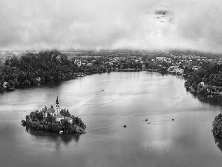 Slovenia - Bled - Best of Slovenia with my 2 huskies ⛰️🐾 | Bled, Logar Valley & Seven Lakes Valley - 1