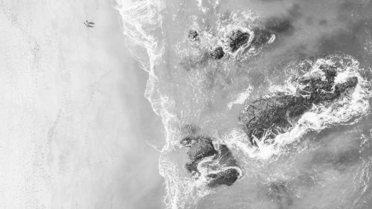 Portugal - Surfing online & offline - CoWorking in Portugal! beach, sun and community ☀️🌊 - JoinMyTrip