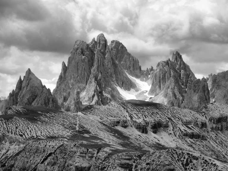 Italy - Tre Cime di Lavaredo - Best of the Dolomites ⛰️ Hiking trip with my 2 huskies 🐾 | Three Peaks,  Lago di Braies, Val di Funes - 2
