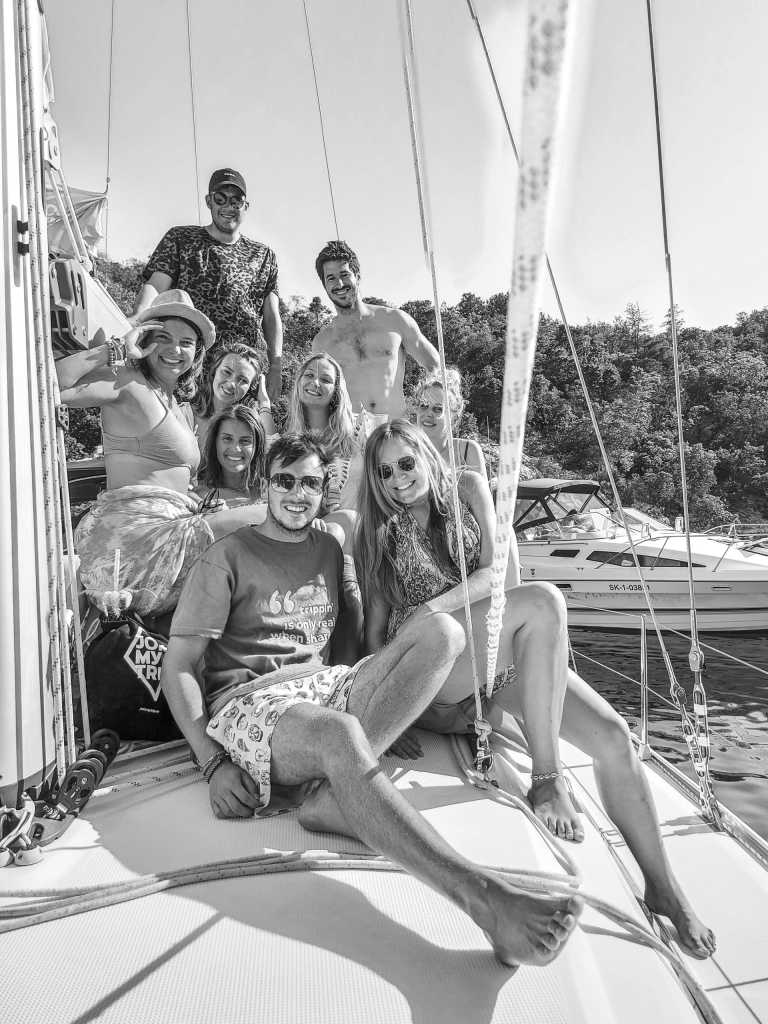 Greece - Sailing around Santorini & Naxos 🇬🇷 Greece - JoinMyTrip