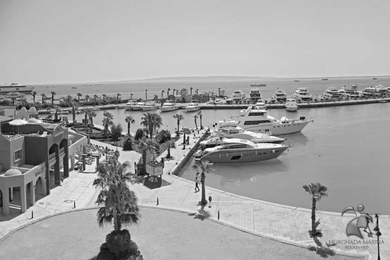 Ägypten - New Year in Egypt with a Local at the beach in Hurghada 🏖 𓅓𓏲𓅓𓅓𓏭𓋴,   𓉔𓏲𓂋𓎼𓉔𓄿𓂧𓄿 🇪🇬. - JoinMyTrip