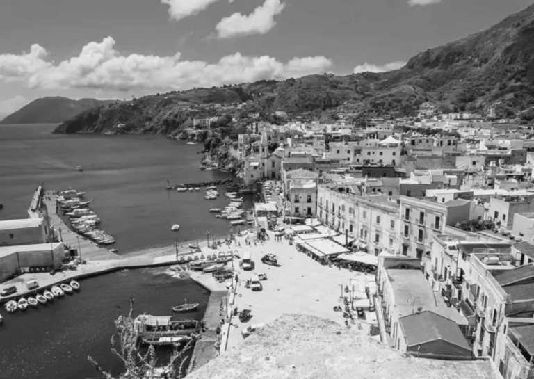 Italy - Lipari - 🌊 Aeolian Islands Coliving: Slow Life, Sea & Summer Vibes in Sicily! ☀️ (Private Room) - 3