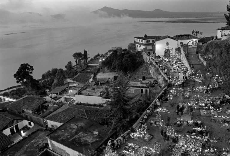 Mexiko - 🔥 Not Your Tourist Tour: Authentic Día de Muertos with a Mexican Soul 🇲🇽💀 – Lakes 🌊, Legends 🕯️ & Late Nights 🌙✨ - JoinMyTrip