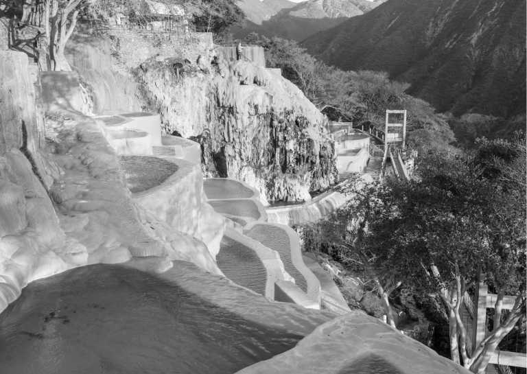 Mexiko - Discover Mexico with a local... Chapter : Rafting through Mexico's Stunning Rivers, Experience Enchanting Waterfalls, Huasteca Potosina! - JoinMyTrip