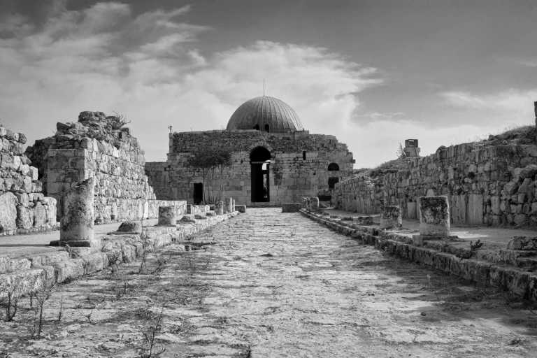 Jordanien - Amman - Explore the Magnificent Treasures of Jordan like Never Before: From the Dead Sea to the Red Sea and Beyond!