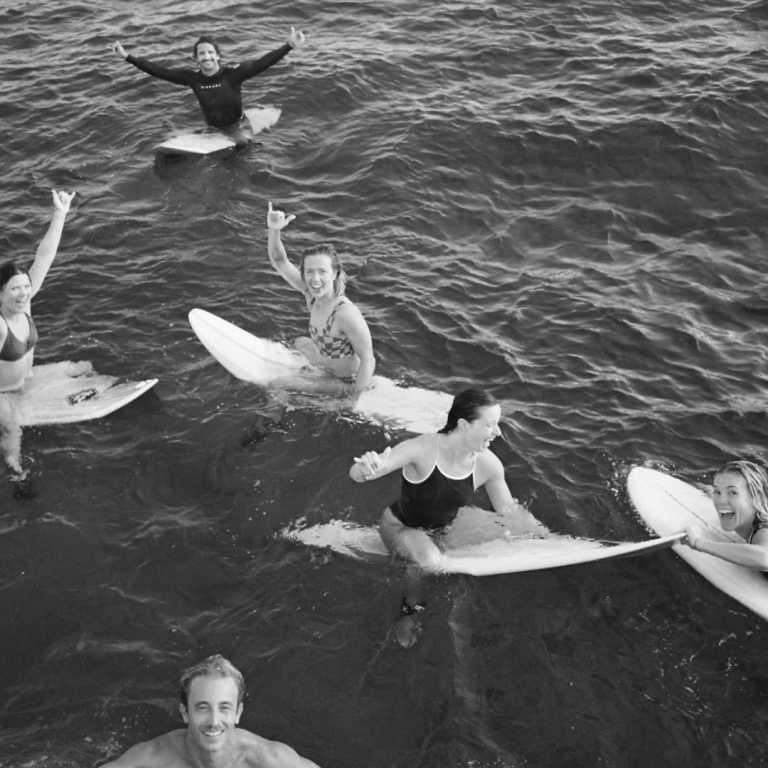 Indonesien - Coliving & surfing from Lombok, Indonesia - JoinMyTrip