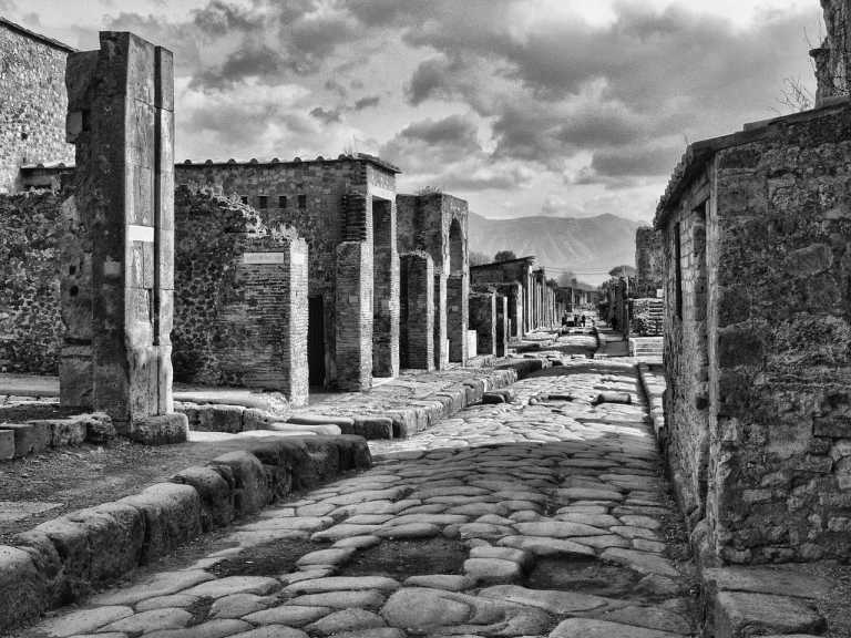 Italy - Pompei - From Naples to Pompeii & the Amalfi Coast: Explore Roman Ruins and the Beautiful Italian Coast with Me! - 1