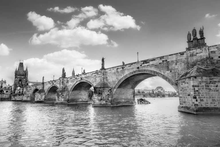 Czechia - Charles Bridge - Prague: most beautiful city in Europe and best party for Halloween!