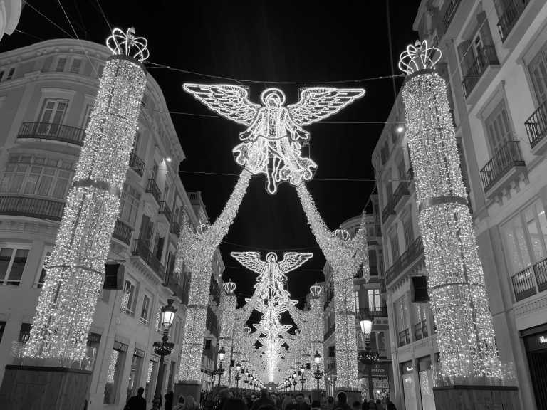 Spanien - Centro - 🎉 New Year’s in Málaga – 4 Days of FUN, PARTY and TAPAS! 🥳☀️🍷(private rooms) - 1