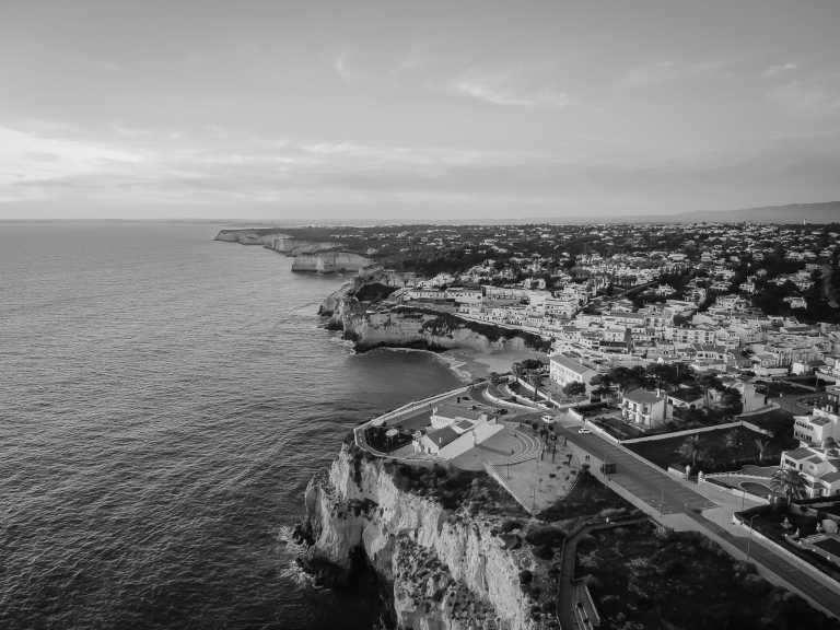 Portugal - Entdecke die sonnige Algarveküste Portugals im Winter 🇵🇹☀️ - JoinMyTrip