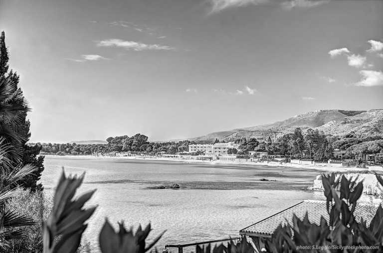 Italy - Syracuse - Home Office on SICILY with a Local  💻: Big Villa at the Sea, Private Italian Chef 👨🏼‍🍳, Turquoise Waters, Amazing Sunsets & much more! ☀ - 2