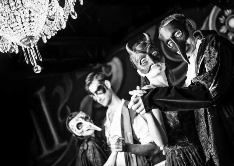 Italy - Doge's Palace - The Carnival in Venice: Masquerade Balls and Parties in Italy