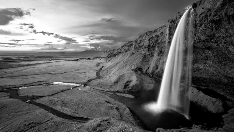 Iceland - Reykjavík - Northwest Icelandic adventure for the waterfalls, views and The Northern lights ✈️🌋📷 - 1