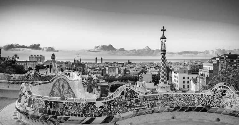 Spain - Weekend in Barcelona: sightseeing, Gaudi architecture masterpieces, beach and many more in cheerfully company - JoinMyTrip