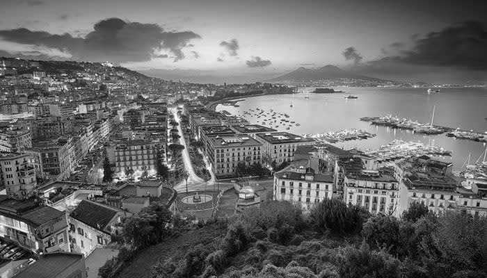 Italy - NAPLES with a True NAPOLITAN 🇮🇹 🍕 - The Alleys, Amalfi Coast, History, Culture, Street Food and much more! - JoinMyTrip