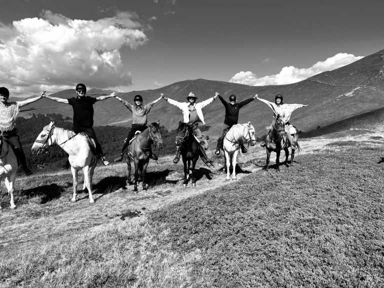 Rumänien - Romania On Horseback - Horses and Unforgettable Memories - JoinMyTrip