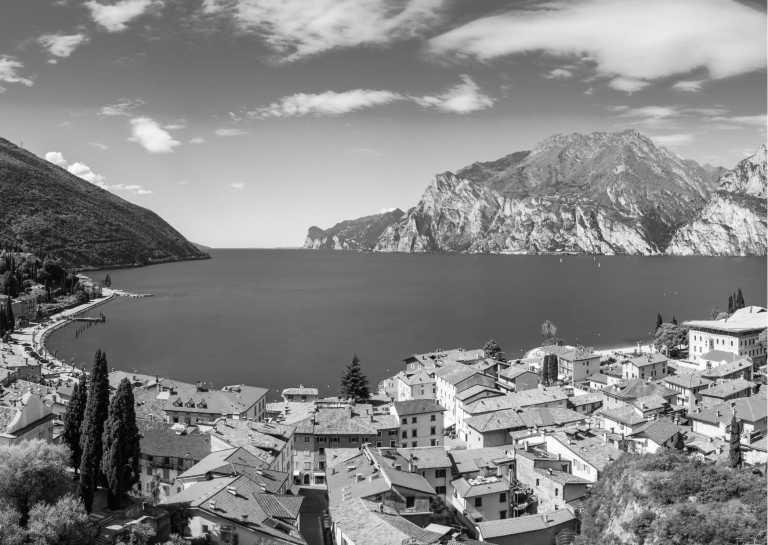 Italy - Trekking througth Gardone Riviera town in North Italy 📍  beautiful lakeside setting and picturesque villages 🏞️ - JoinMyTrip