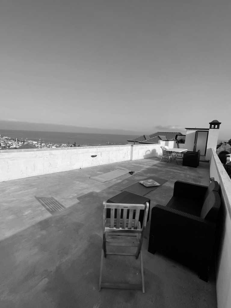Portugal - Funchal City Center - Single Rooms - Central & Affordable Co-living with guaranteed adventure, nature and fun on the Dream Island of Madeira - 4