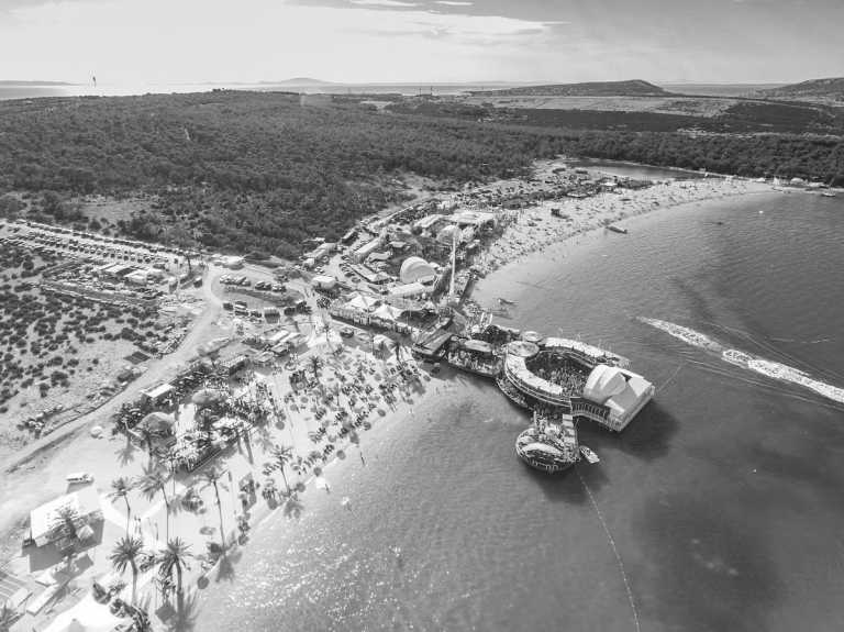 Kroatien - ʙɪɢ ʙᴇᴀᴄʜ sᴘʀɪɴɢ ʙʀᴇᴀᴋ, ᴢʀᴄᴇ ʙᴇᴀᴄʜ ⛱ 2.0: ᴛʜᴇ ʜɪᴅᴇᴏᴜᴛ ғᴇsᴛɪᴠᴀʟ 🎶 - JoinMyTrip