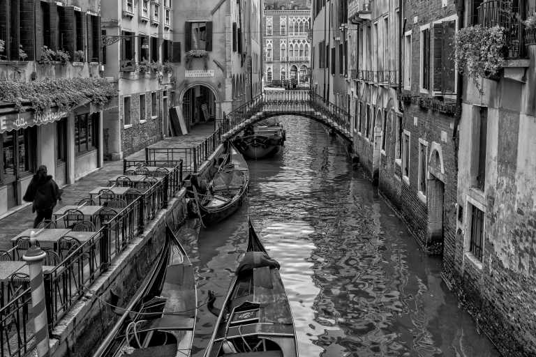 Italy - San Marco Square - The Carnival in Venice: Masquerade Balls and Parties in Italy