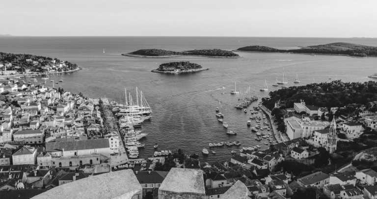Montenegro - Budva - Home Office in Budva, Montenegro 💻☀