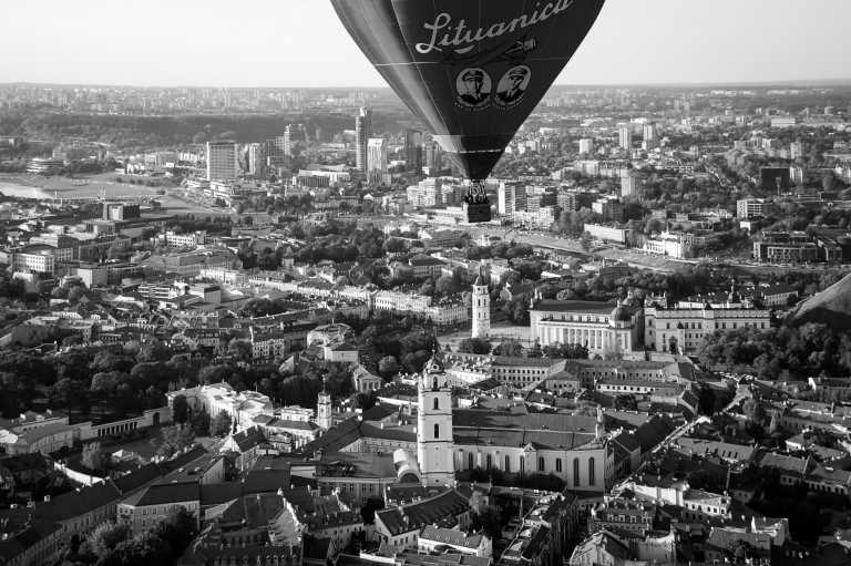 Northern Europe - Open-air Museum of the Centre of Europe - Riga and Vilnius kennenlernen - Nature und Sightseeing