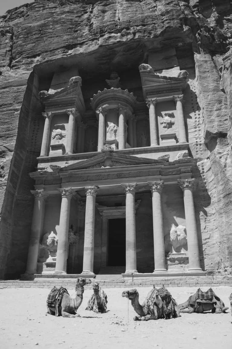 Jordanien - Wadi Musa - Explore the Magnificent Treasures of Jordan like Never Before: From the Dead Sea to the Red Sea and Beyond! - 1