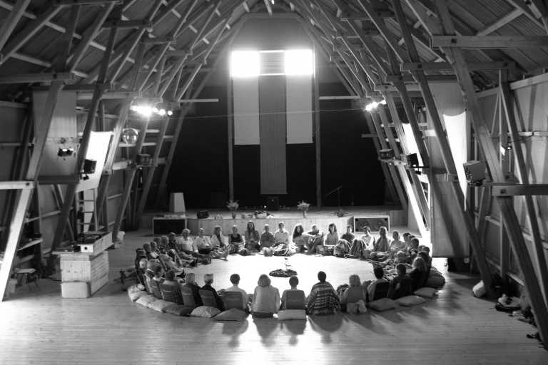 Sweden - Värmland - Yoga Volunteer Adventure 🚣🏡 at a Yoga Festival in Sweden 🧘‍♀️⛺️🌼