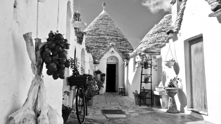 Italy - The secret PUGLIA: live in a real Trullo, discover Alberobello, dive in Polignano a Mare Caves, taste the the world best oil in Ostuni, explore Bari and more! - JoinMyTrip